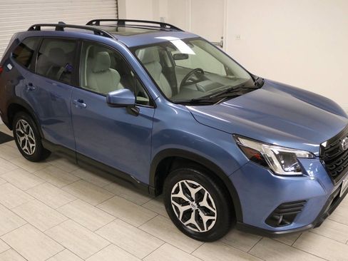Used 2022 Subaru Forester Premium AWD/4WD image 93