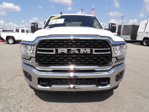 Used 2023 RAM 2500 Big Horn w/ Level 1 Equipment Group AWD/4WD image 12