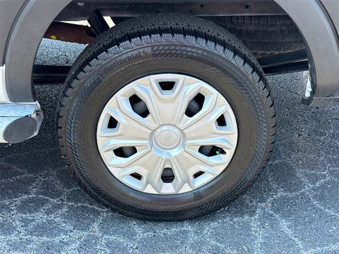 Certified 2023 Ford Transit 250 Low Roof w/ Exterior Upgrade Package image 18