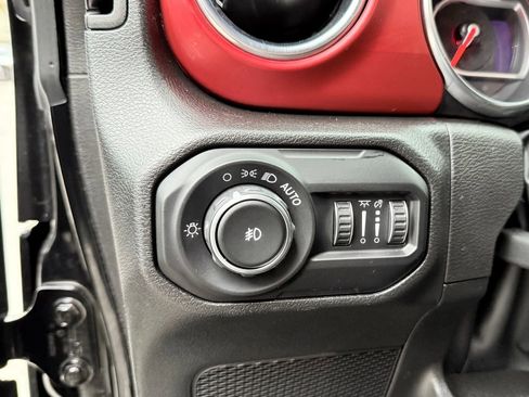 Used 2022 Jeep Wrangler Unlimited Rubicon w/ Steel Bumper Group image 22