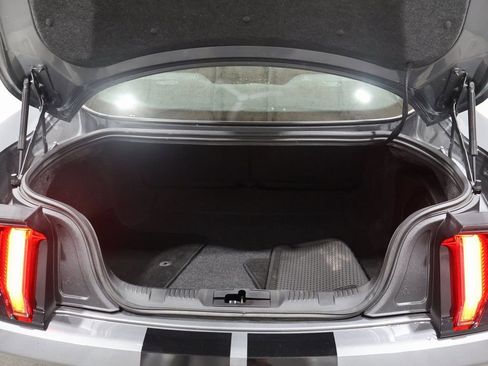 Used 2021 Ford Mustang Shelby GT500 w/ Technology Package image 20