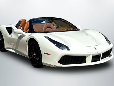 Used 2018 Ferrari 488 Spider RWD image 1