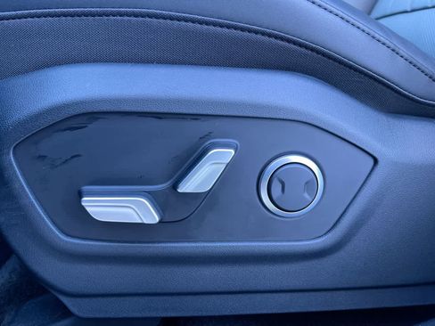 Used 2025 Hyundai Santa Fe SEL image 12