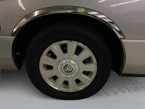Used 2004 Mercury Grand Marquis LS RWD image 17