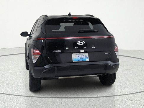 Used 2025 Hyundai Kona SEL AWD/4WD image 4