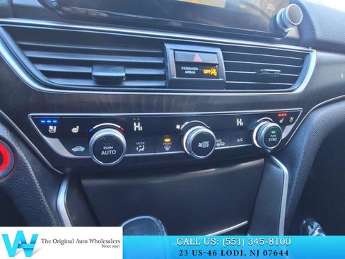 Used 2018 Honda Accord Touring image 20
