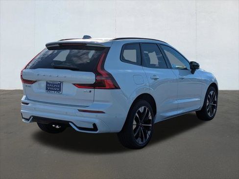 New 2026 Volvo XC60 B5 Plus w/ Climate Package PRO AWD/4WD image 2