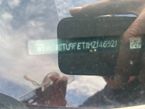 Used 2021 GMC Sierra 1500 Denali w/ Denali Ultimate Package AWD/4WD image 9