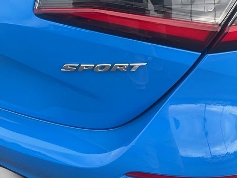 Used 2024 Honda Civic Sport image 9