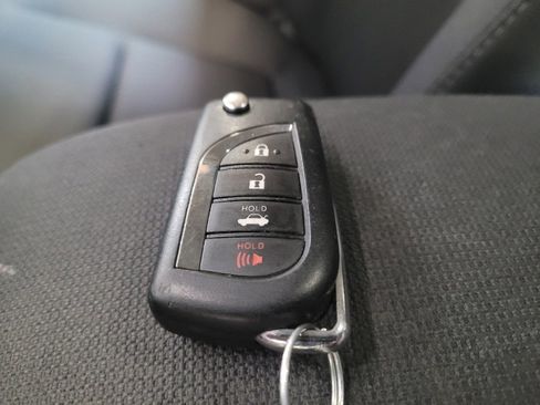 Used 2024 Toyota Corolla LE FWD image 32