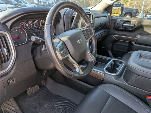 Used 2021 Chevrolet Silverado 1500 LT Trail Boss w/ Convenience Package II image 14