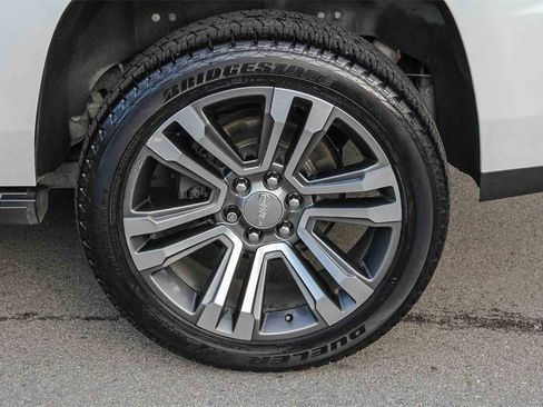 Used 2020 GMC Yukon Denali w/ Open Road Package image 8