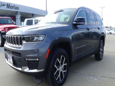 Used 2023 Jeep Grand Cherokee L Limited image 2
