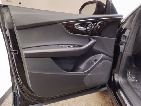 Used 2021 Audi Q8 Premium AWD/4WD image 10