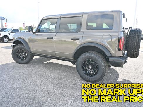 New 2026 Ford Bronco Badlands AWD/4WD image 7