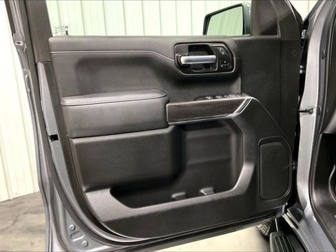 Used 2021 Chevrolet Silverado 1500 LTZ w/ Z71 Off-Road Package AWD/4WD image 23