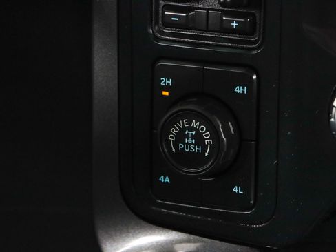 Used 2023 Ford F150 Lariat w/ Equipment Group 502A High image 22