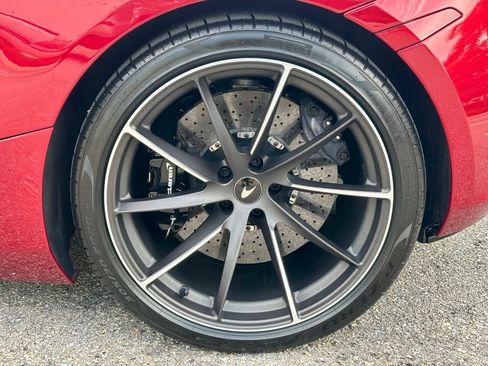 Used 2022 McLaren 720S Luxury RWD image 19