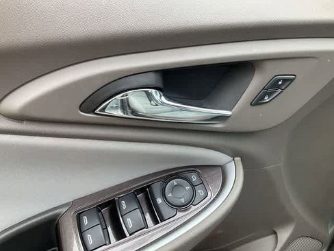 Used 2024 Chevrolet Malibu LT FWD image 13