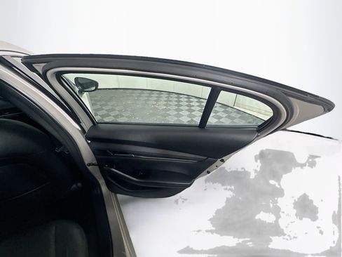 Used 2024 MAZDA MAZDA3 s FWD image 29