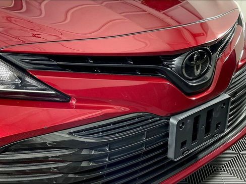 Used 2019 Toyota Camry LE image 37