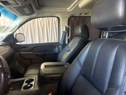 Used 2013 Chevrolet Suburban LT AWD/4WD image 24
