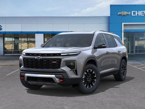 New 2026 Chevrolet Traverse Z71 w/ Enhanced Driving Package image 7