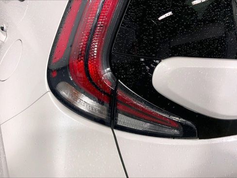 Used 2025 Kia Soul LX image 27