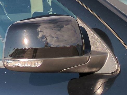 Used 2023 Dodge Durango GT image 12