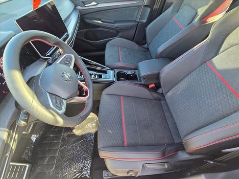 New 2026 Volkswagen Golf SE image 4