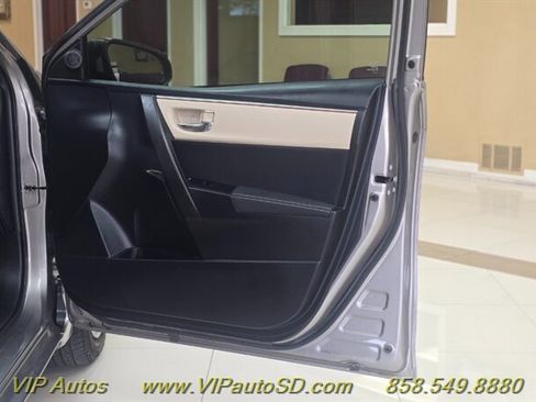 Used 2016 Toyota Corolla LE image 16