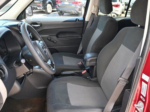 Used 2017 Jeep Patriot Sport image 12