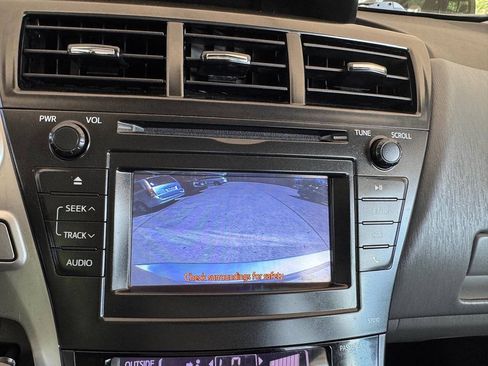 Used 2013 Toyota Prius V Two FWD image 21