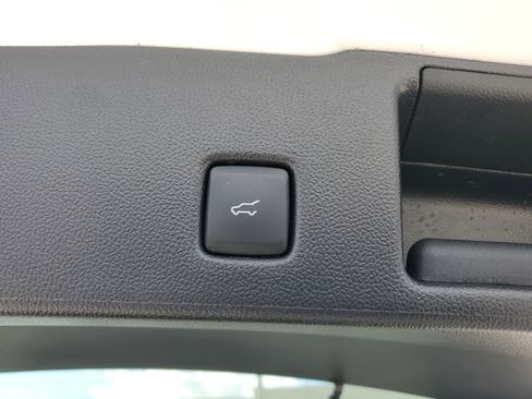 Used 2025 Ford Escape ST-Line w/ Equipment Group 301A image 12