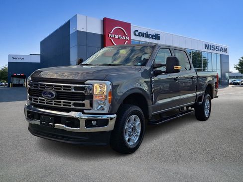 Used 2026 Ford F250 XLT AWD/4WD image 3