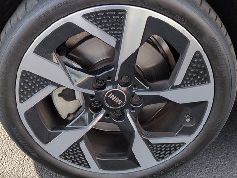 Used 2025 MINI Cooper S image 13