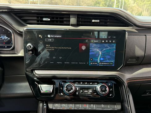 Used 2023 GMC Sierra 1500 AT4 w/ AT4 Premium Package image 18