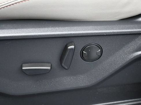 Certified 2025 Ford Expedition Active AWD/4WD image 12