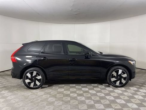 Certified 2025 Volvo XC60 T8 Plus w/ Protection Package Premier AWD/4WD image 8