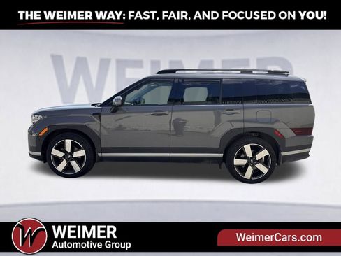 Used 2024 Hyundai Santa Fe Limited AWD/4WD image 4