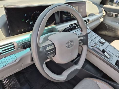 Used 2021 Hyundai Nexo Blue FWD image 17