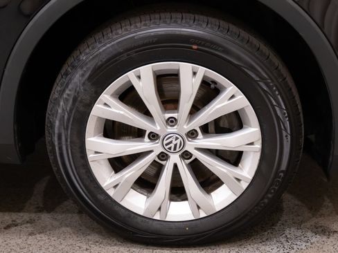 Used 2018 Volkswagen Tiguan S AWD/4WD image 7