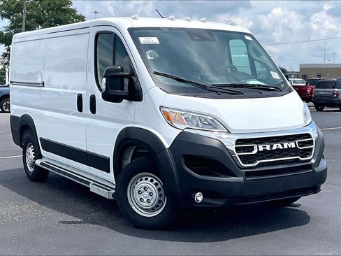Used 2025 RAM ProMaster 2500 w/ U-Haul Equipment Group FWD image 36
