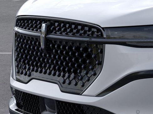 New 2026 Lincoln Nautilus Premier w/ Jet Appearance Package image 39