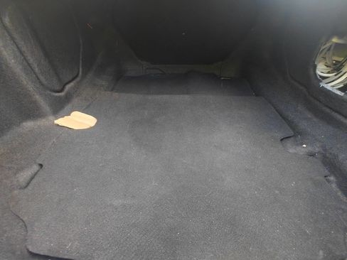 Used 2016 Chevrolet Camaro SS RWD image 6