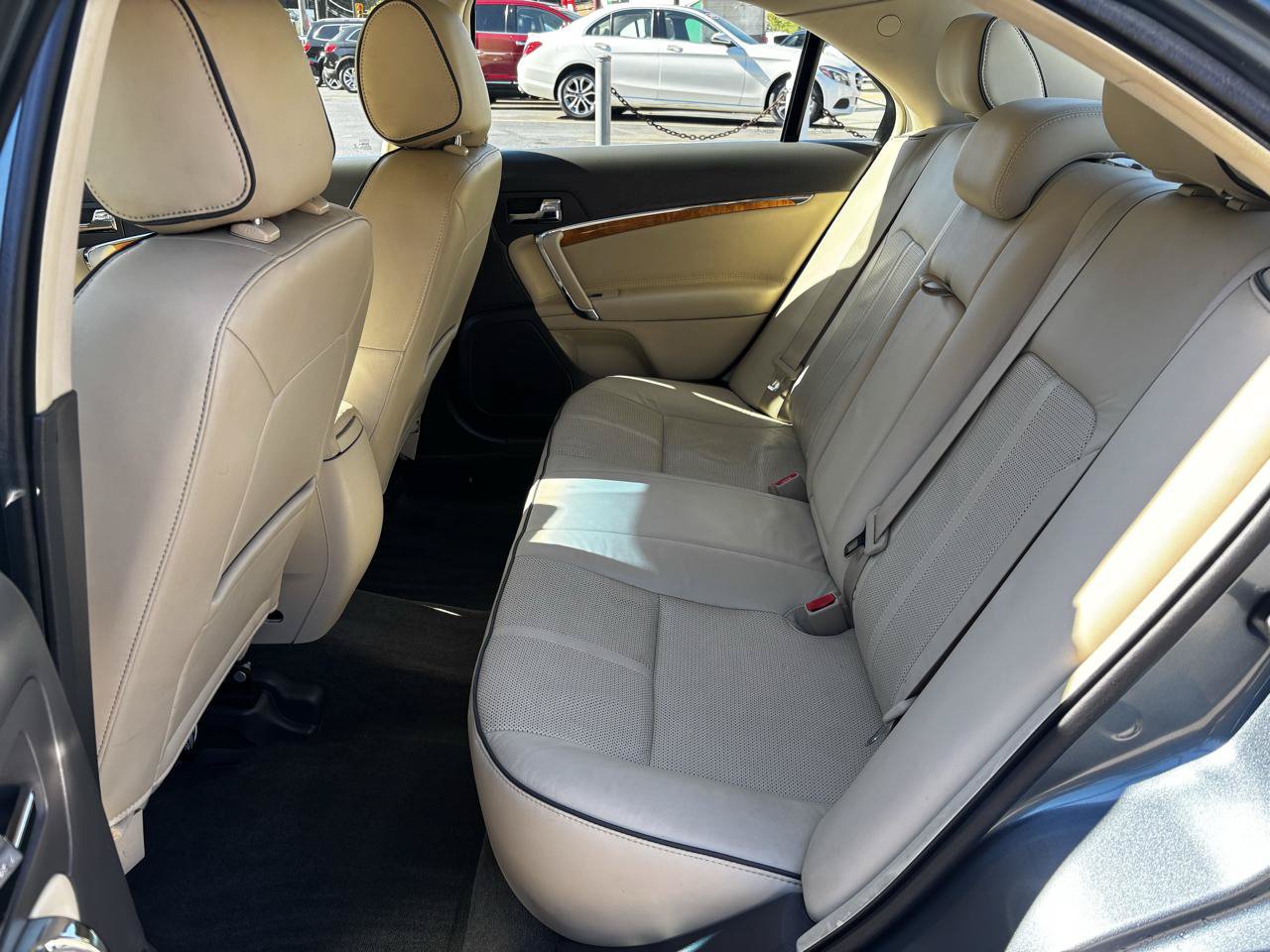 Used 2012 Lincoln MKZ FWD image 20