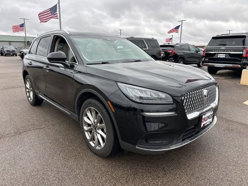 Used 2022 Lincoln Corsair AWD w/ Premium Package image 4