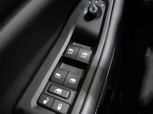 Used 2023 Jeep Grand Cherokee Altitude AWD/4WD image 13