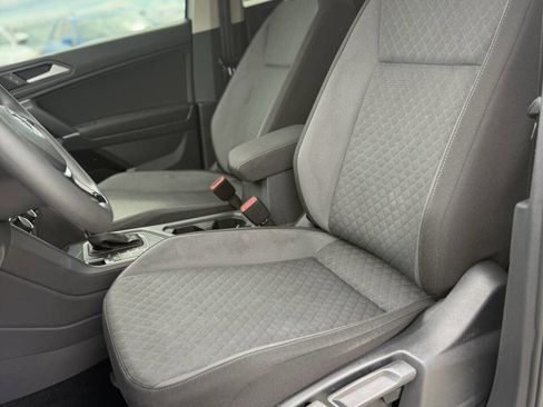 Used 2020 Volkswagen Tiguan S image 15