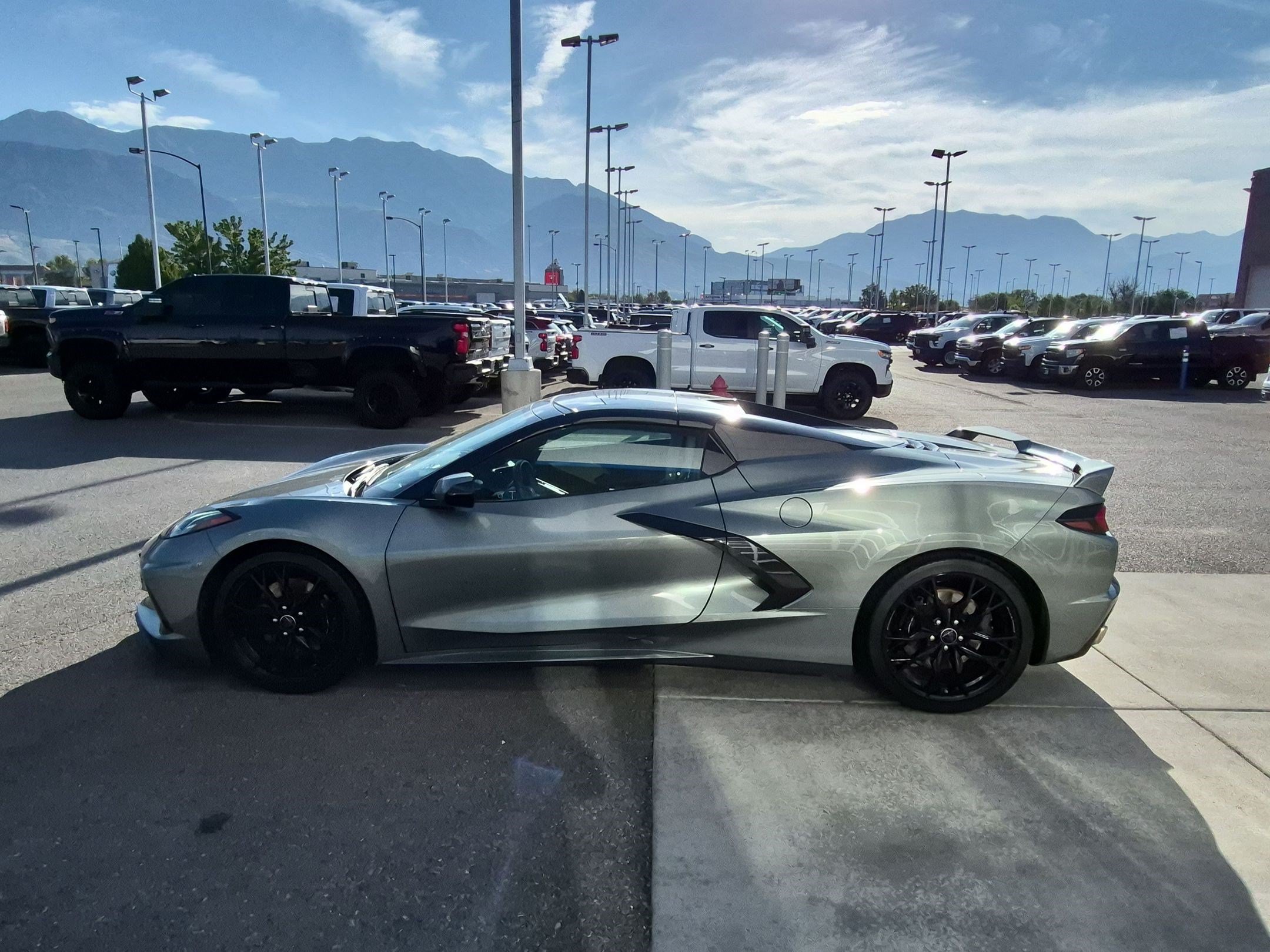 Used 2023 Chevrolet Corvette Stingray Premium Conv w/ Z51 Performance Package RWD image 7